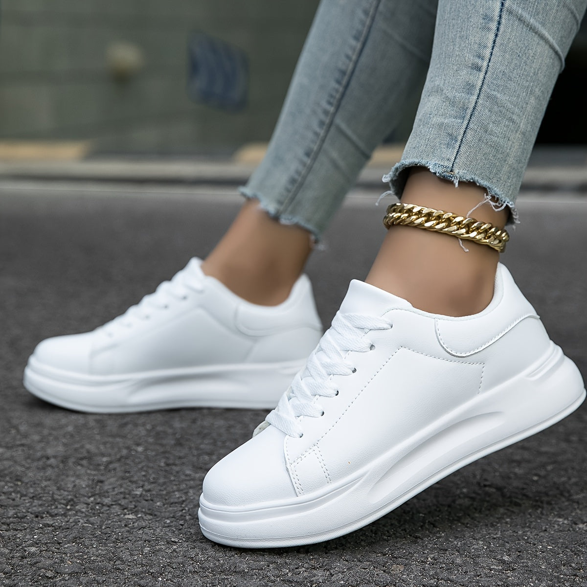 Women's Classic walking sneakers