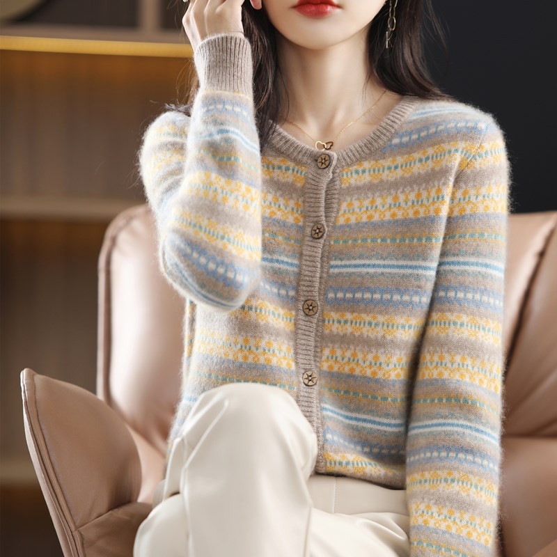 Women's Knitted Cardigan