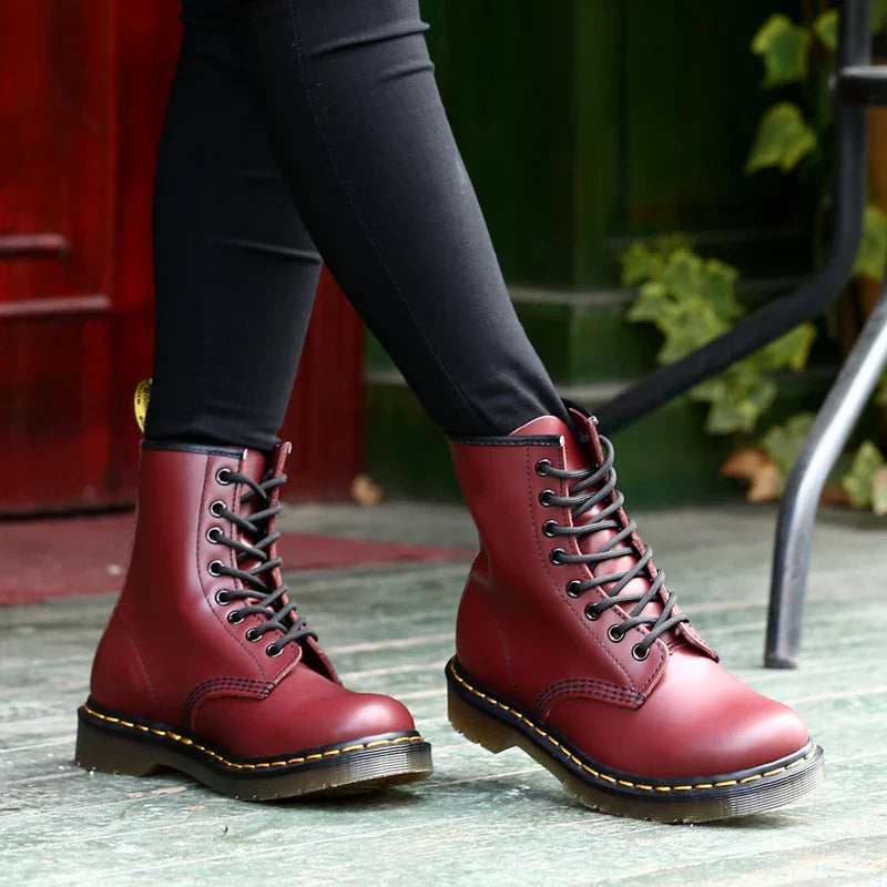 Women's sleek leather ankle boots