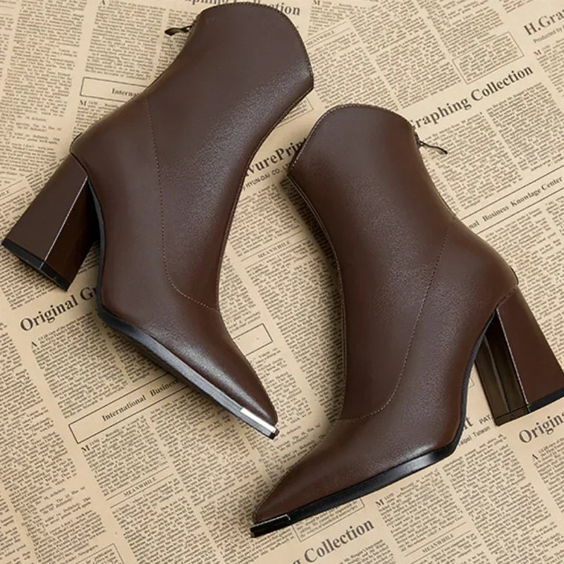 Women's Classic Chelsea Boots