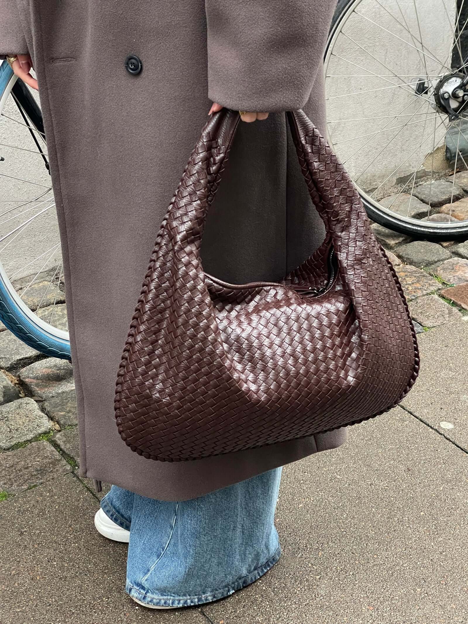 Women's Elegant Leather handbag