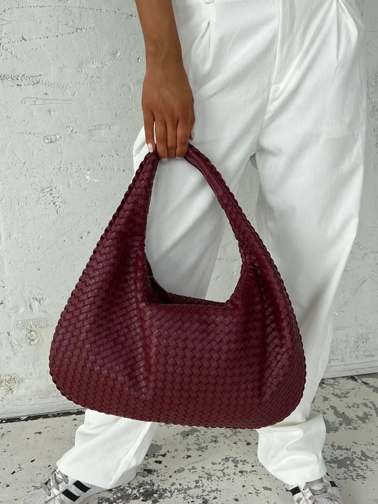 Women's Elegant Leather handbag