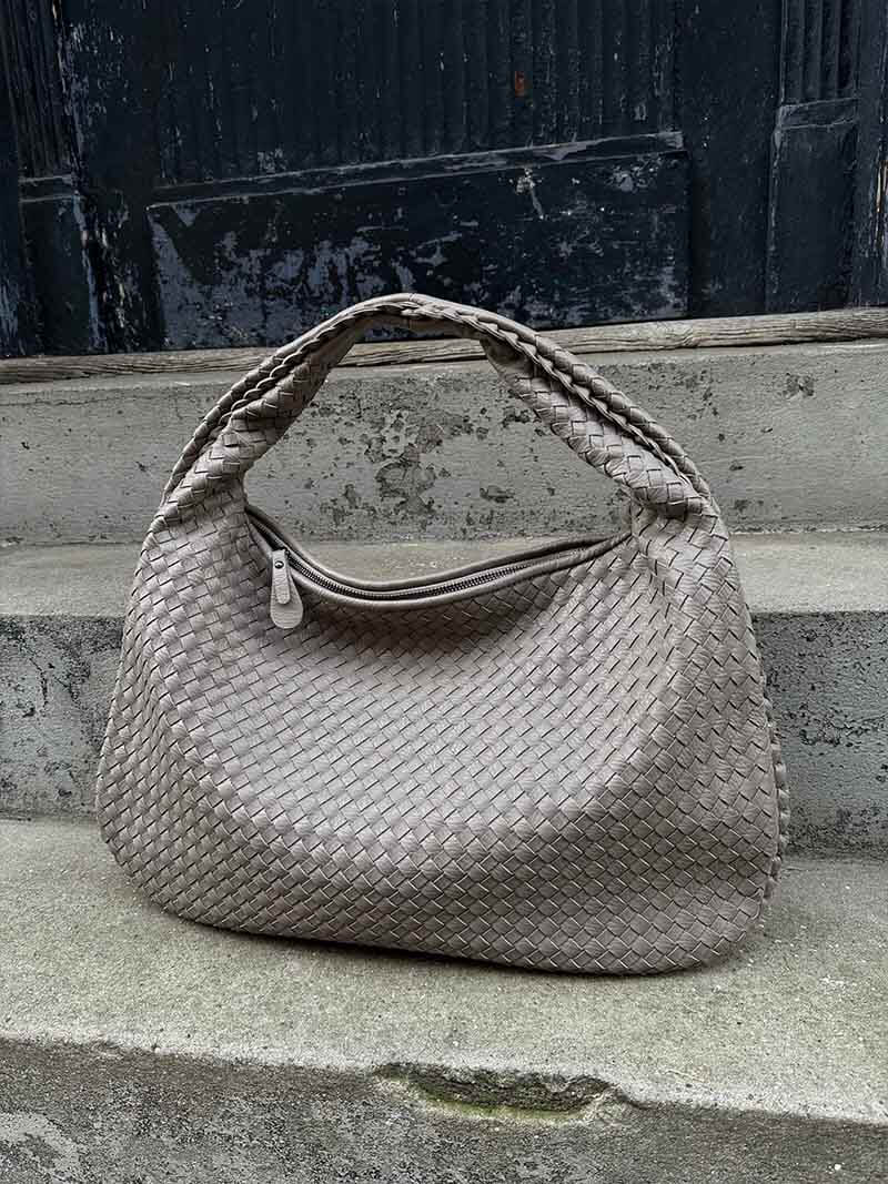 Women's Elegant Leather handbag