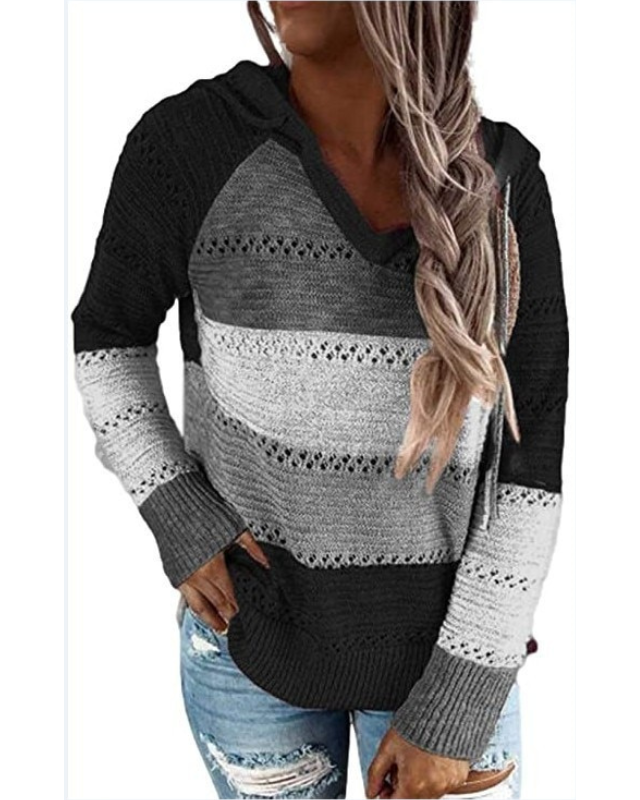 Women’s Cozy Hooded Sweater
