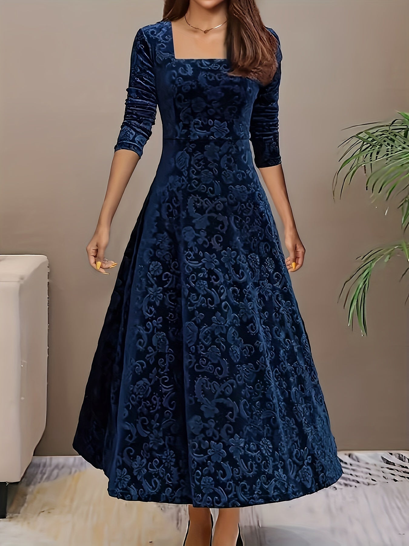 Women's Long sleeve dress with floral pattern