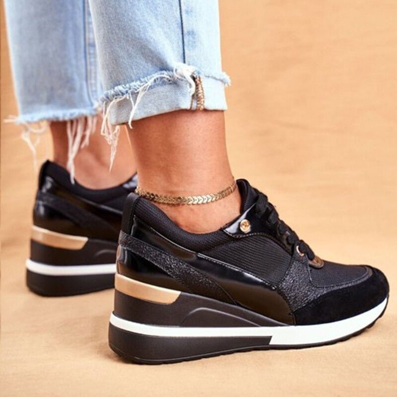 Women's versatile walking shoes