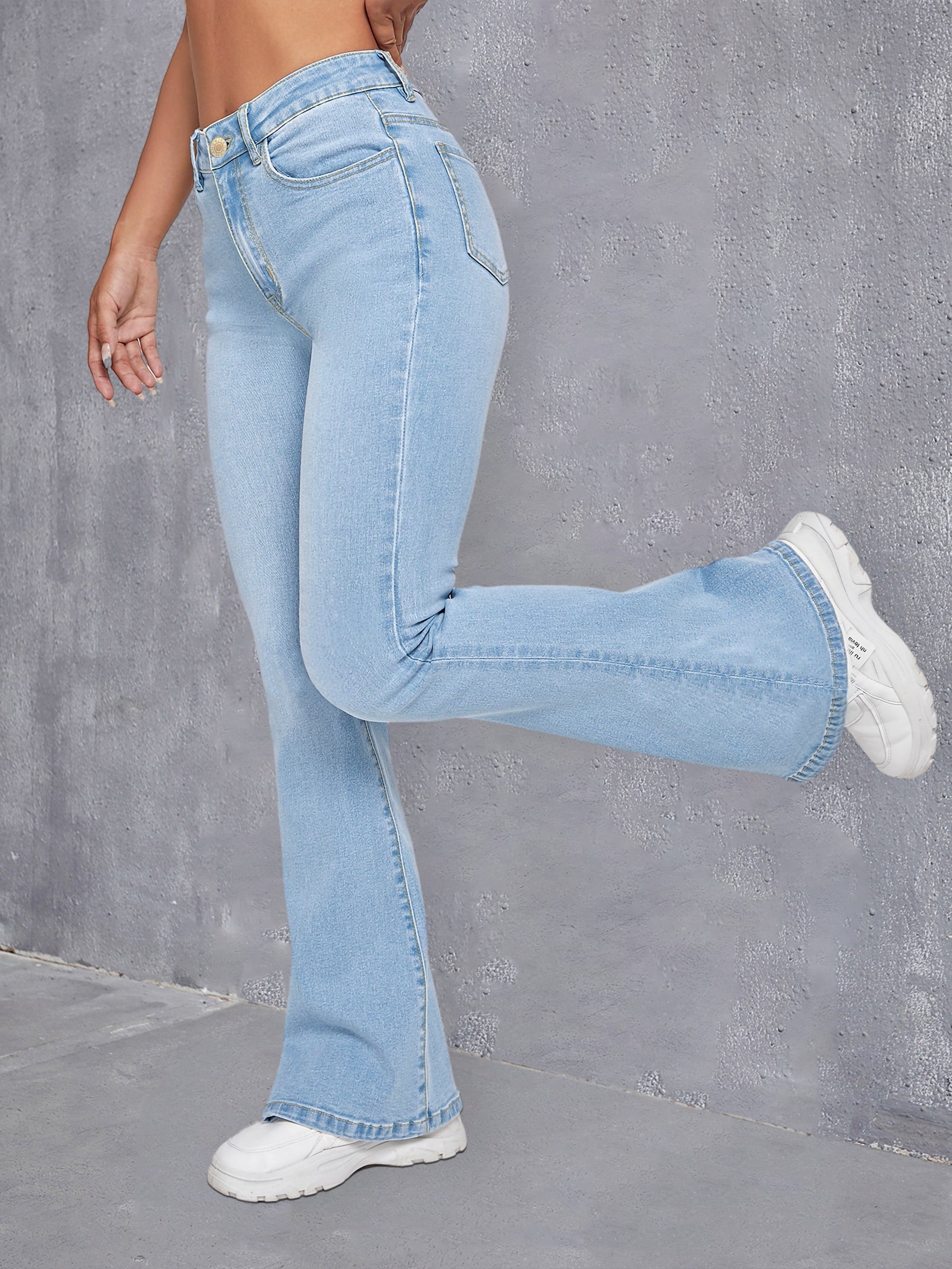 Women’s High-Waist Flared denim Jeans