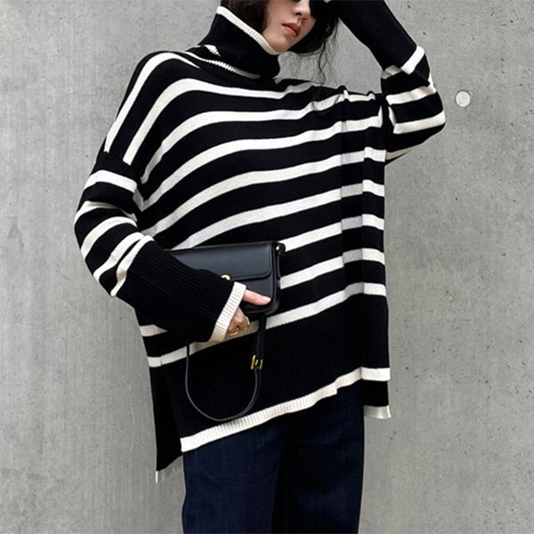 Women's warm oversized turtleneck sweater