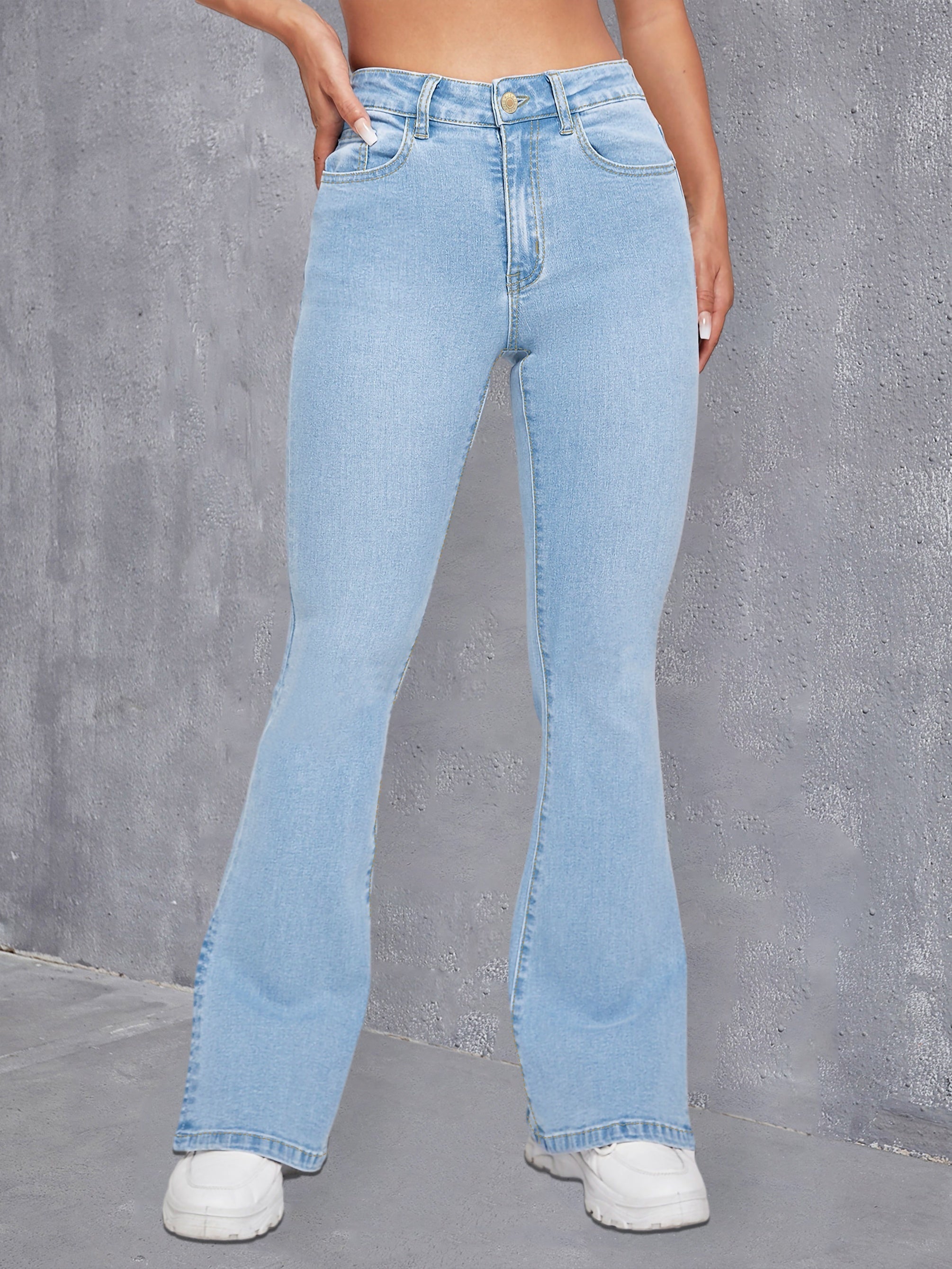 Women’s High-Waist Flared denim Jeans
