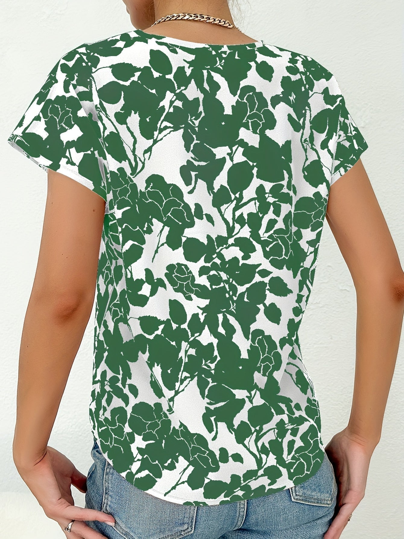 Women's Floral Print V-Neck Blouse