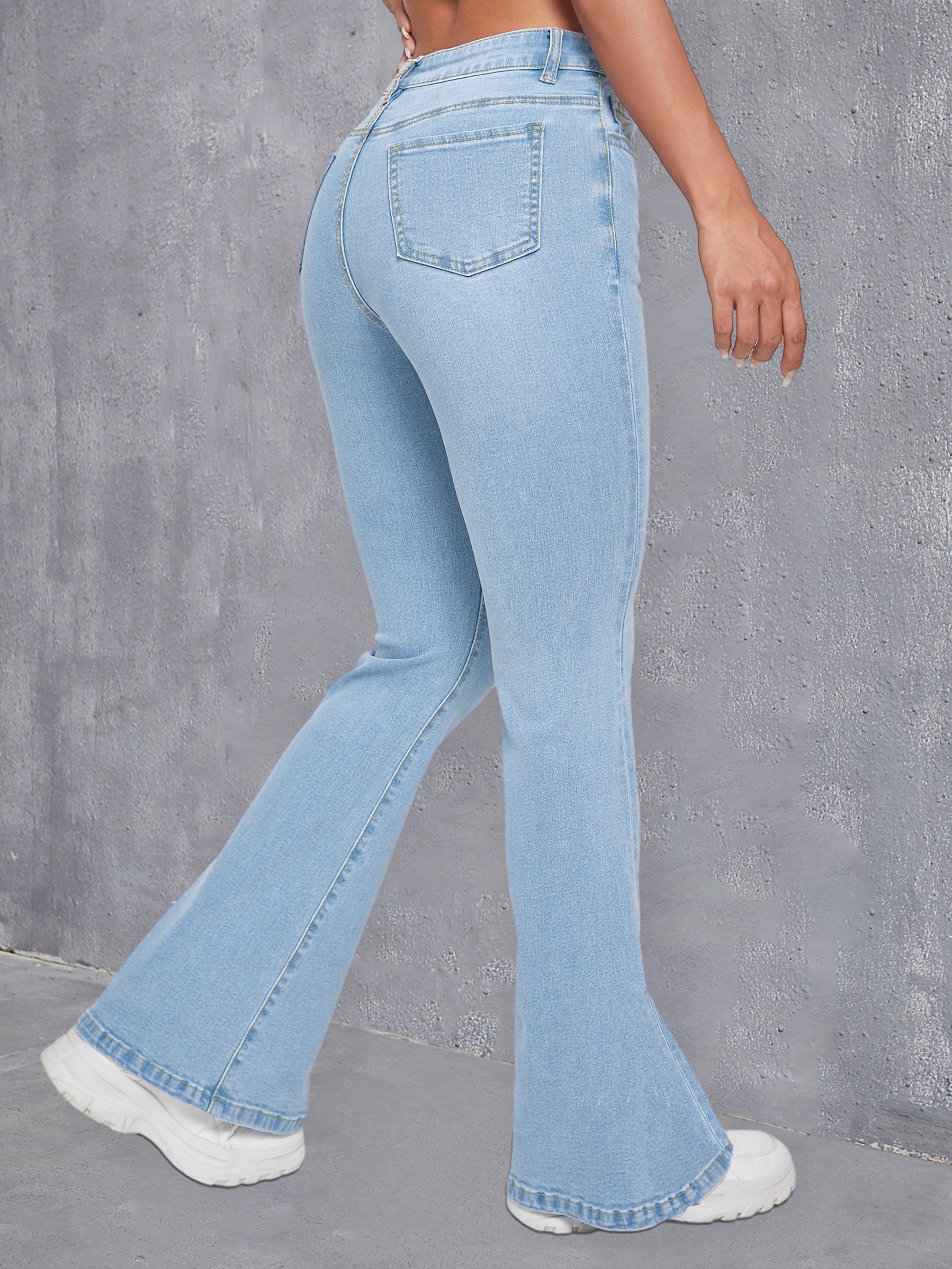 Women’s High-Waist Flared denim Jeans