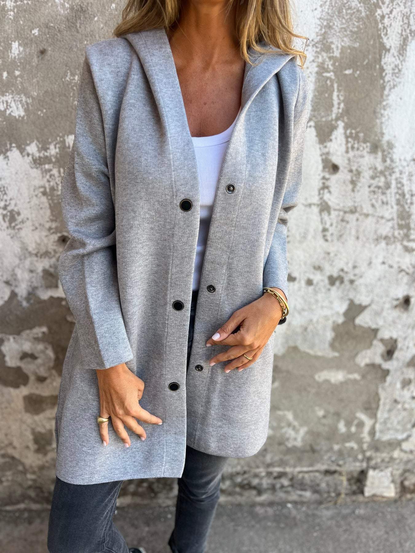 Women’s Elegant Hooded Jacket